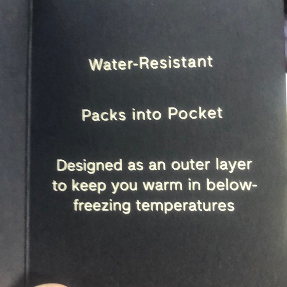 Gap light weight puffer coat XS - Picture 3 of 3